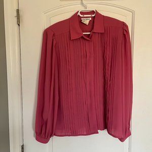 Pink pleated long-sleeved blouse